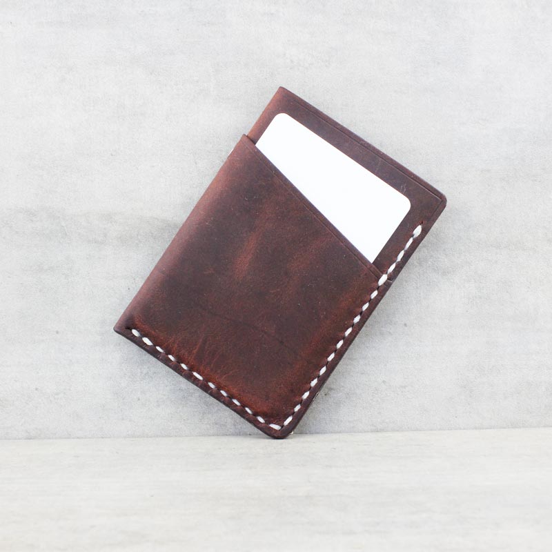 Minimalist Roo Cardholder 2, Brown Oil Pull-Up